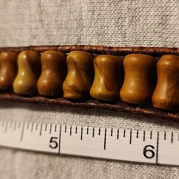 Men's Bracelet with Buffalo Button - Picture 5 of 9